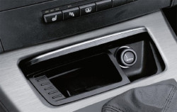 Cendrier avant pour BMW Série 1 E81 E82 E87 E88 F20 F21