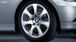 Jante 17" style 185 à rayons en étoile pour BMW Série 3 E90 E91 E92 E93