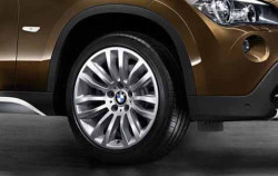 Jante Style 321 à rayons doubles pour BMW X1 E84