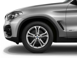 Jante en alliage léger 18" style 688 pour BMW X3 G01