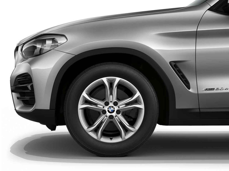 Jante en alliage léger 18" style 688 pour BMW X3 G01