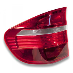 Feu arrière de panneau latéral (coté au choix) pour BMW X5 E70