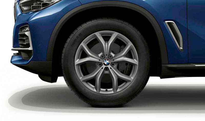 Jante 19" en alliage léger à rayons en V style 735 pour BMW X5 G05
