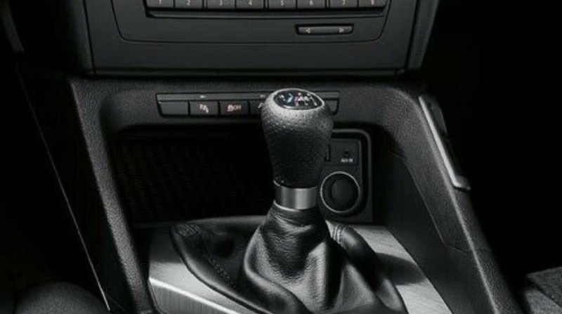 Pommeau de levier de vitesses M gainé cuiret bague chrome (avec soufflet) BMW X1 E84