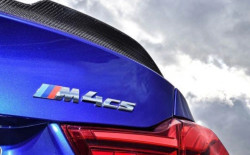 Logo de coffre pour hayon BMW M4 CS
