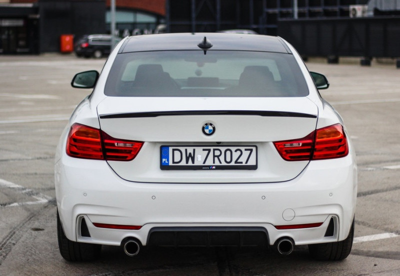 Becquet arrière noir mat BMW Performance pour BMW Série 4 Coupé F32