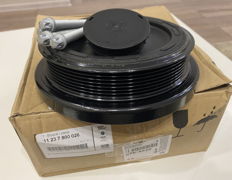 Amortisseur de vibrations / Poulie dumper avec Vis ASA (M10x65) et capuchon pour BMW X5 E70