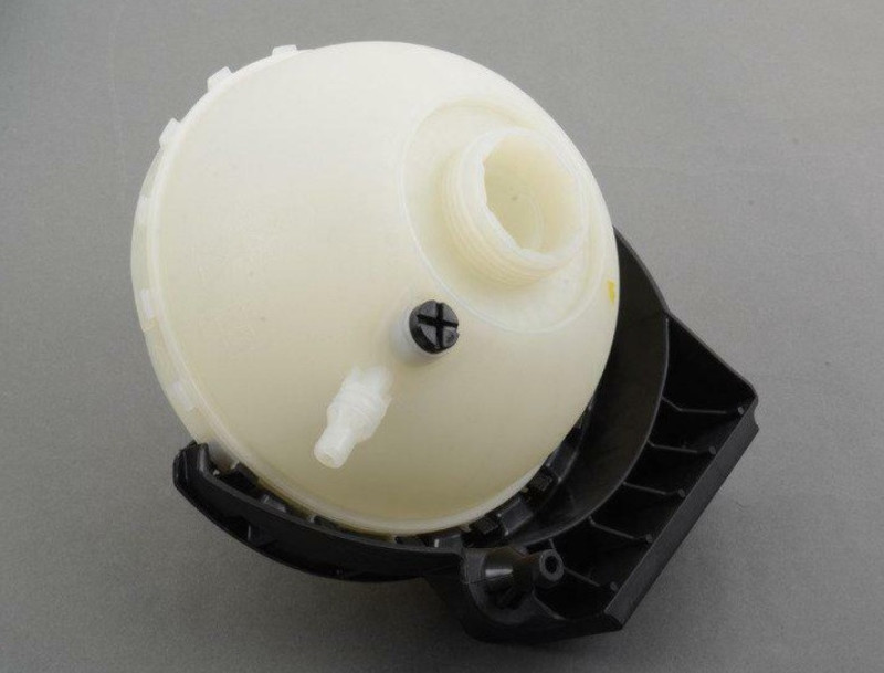 Vase d'expansion / Réservoir tampon liquide de refroidissement pour BMW Série 1 F20 F21 (114i / 116i / 118i /120i)