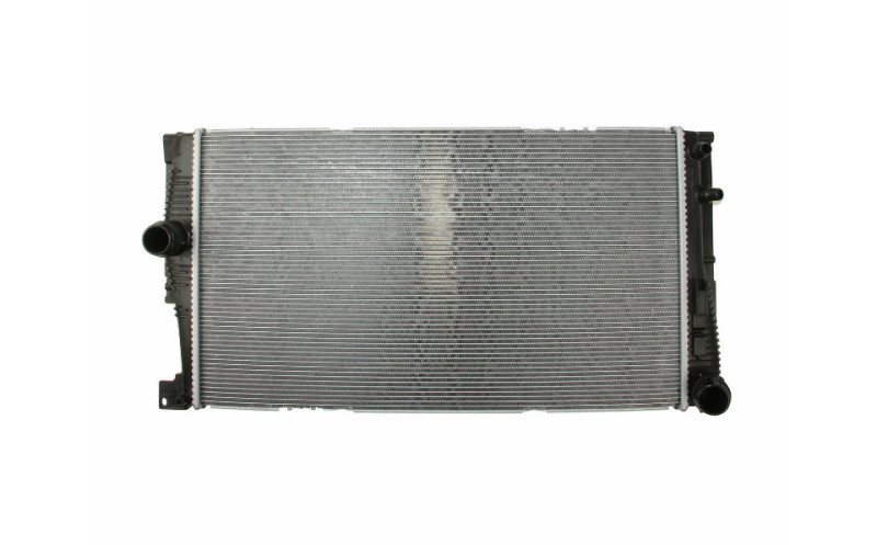Radiateur du liquide de refroidissement pour BMW Série 5 F10 F11 F07 GT (520i 528i uniquement)
