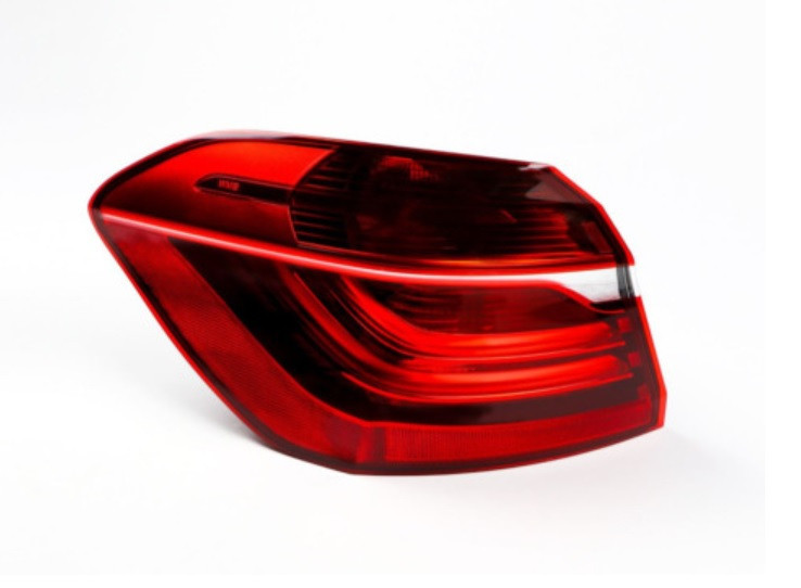 Feu arrière latéral avec porte-lampe ( coté au choix) pour BMW Série 2 Active Tourer F45