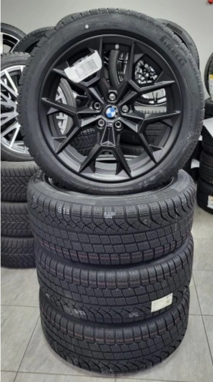 Roues complètes hiver 19" style 942M Jet Black mat pour BMW Série 5 G60 G61