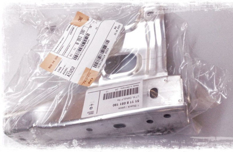 Support de montage de pare-chocs avant  / Elément de déformation coté au choix - BMW Série 1 F20 F21