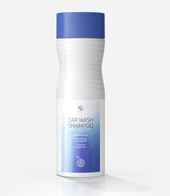 Shampoing pour auto BMW