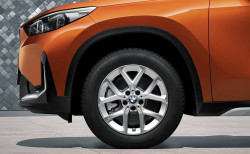 Jante 17" Style 896 en Y en alliage léger refined silver pour BMW X2 U10