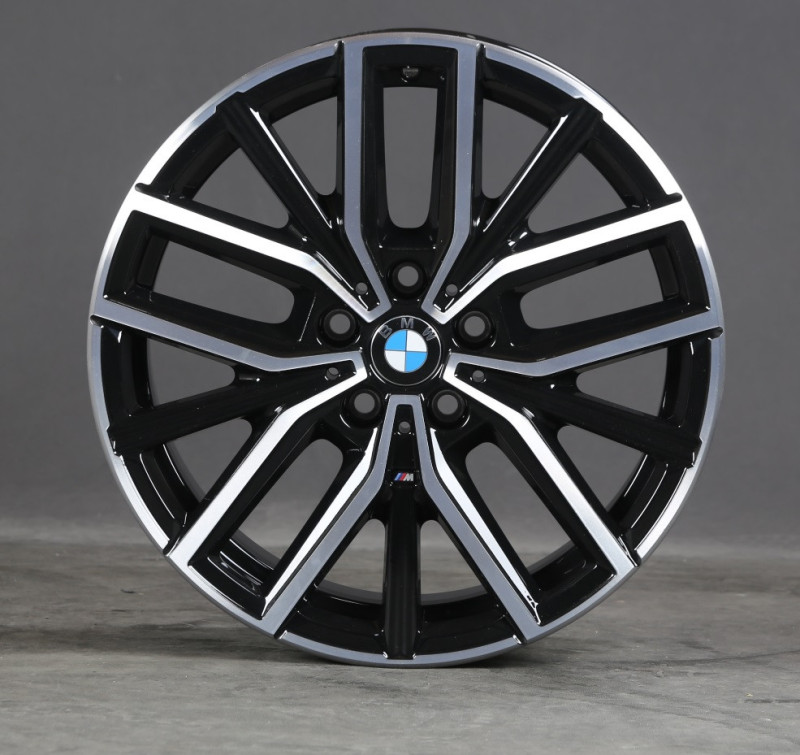 Jante 18" style 838M gris midnight polie brillant - BMW X1 U11 iX1