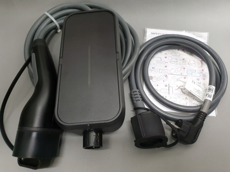 Câble de charge IEC (Type 2) 16A avec adaptateur 220v (prise domestique) pour BMW Série 3 F30 (330e / Hybrid 3)