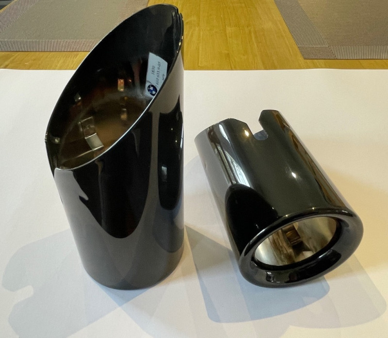 Embouts d'échappements noirs pour BMW Série 1 F20 F21 (135i / 140i seulement)