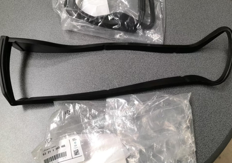 Joint d'étanchéité FEU ARRIERE (coté au choix) pour BMW Série 6 E24