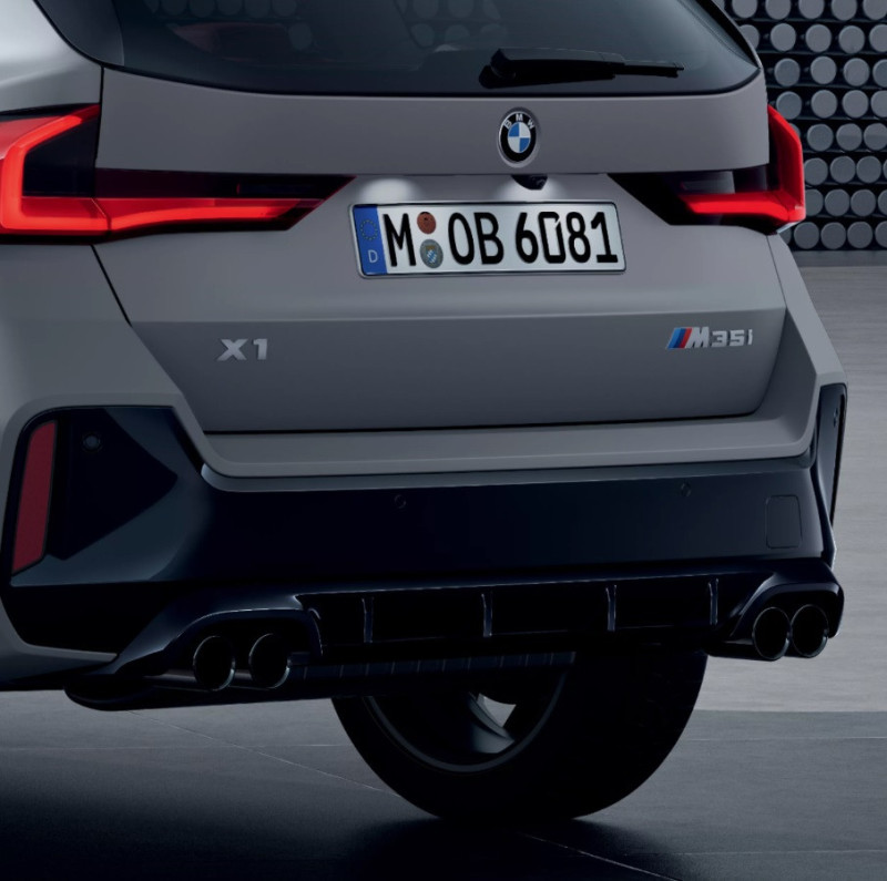 Embout d'échappement noir brillant pour BMW X1 U11 (35i uniquement)