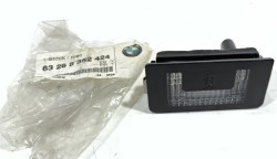 Eclairage de plaque d'immatriculation - BMW Série 7 E38
