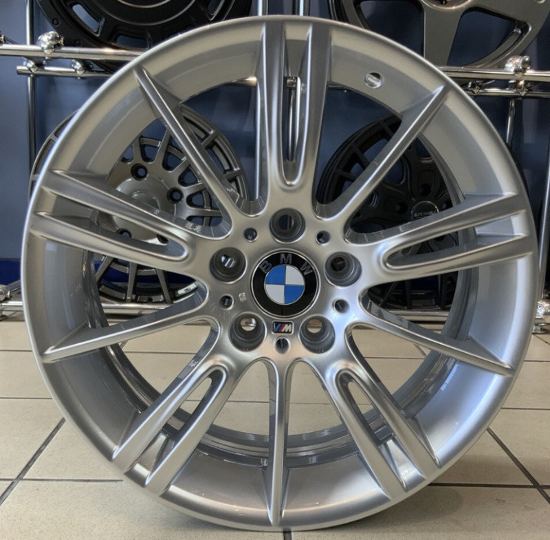 Jante 18" Style 193 M à rayons en étoile pour BMW Série 3 E90 E91 E92 E93