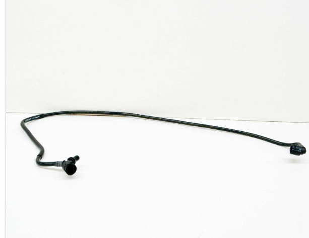 Tuyau radiateur-vase d'expansion pour BMW Série 3 F30 F31 F34 GT (316d / 318d / 320d / 325d uniquement)