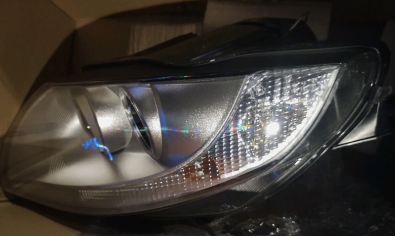 Projecteur bi-xénon (côté au choix) pour BMW Z4 E85