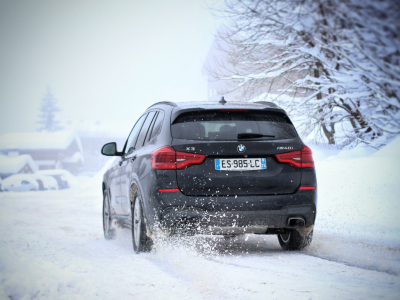 Loi Montagne : Suis-je concerné et quels équipements choisir pour ma BMW ?